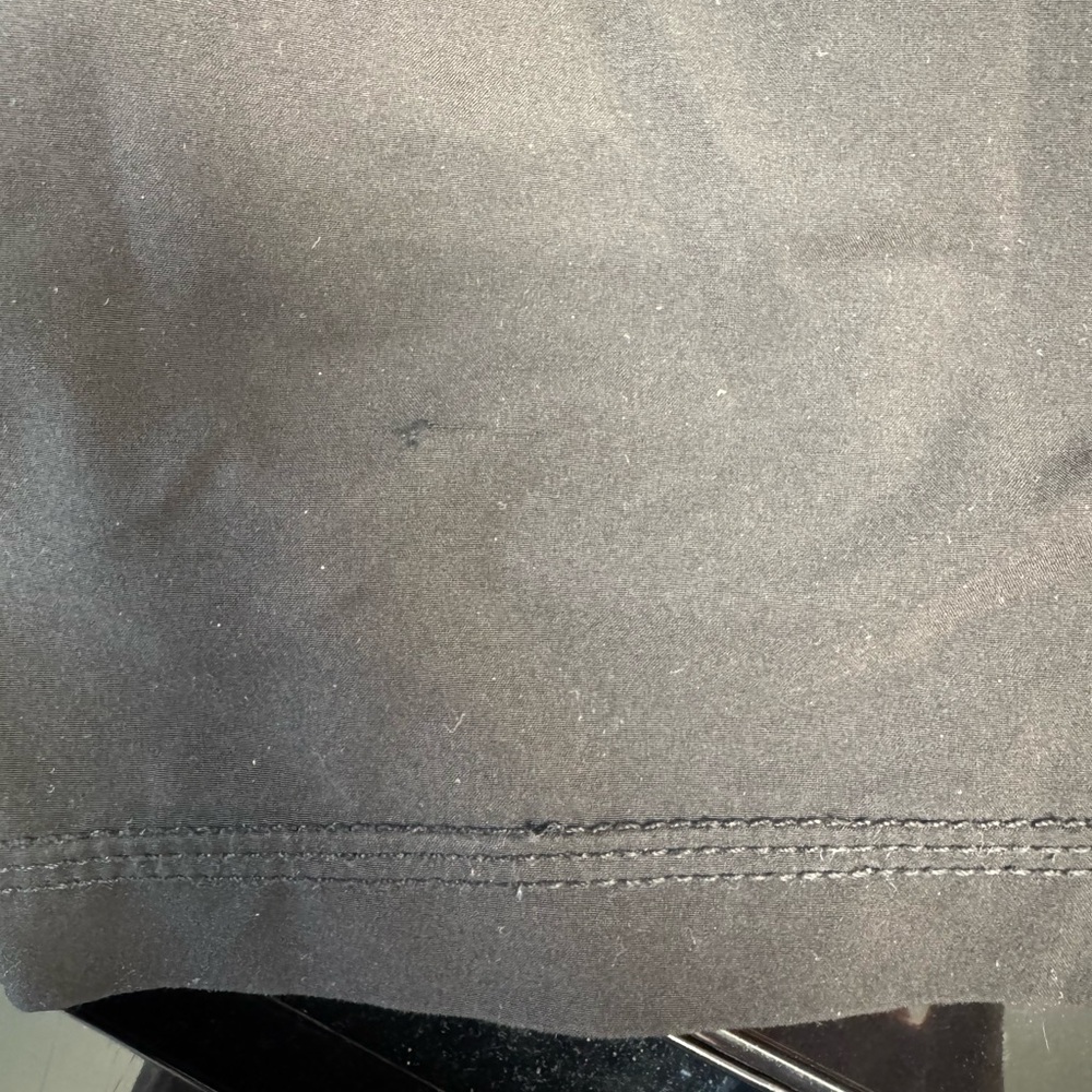 VUORI Men’s Lined shorts Black. Drawstring waist. - Picture 8 of 8